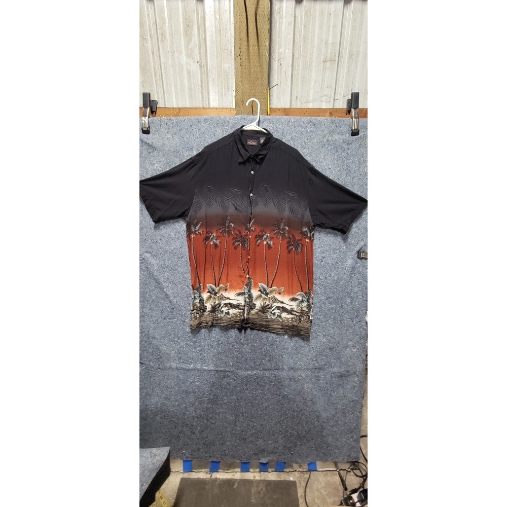 Men's Red Macaw Trading Company‎ Button-up Short Sleeve Shirt Size LT